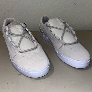 New DC Shoes Hyde Men's Leather Low Top Vulcanized Skateboarding Shoes Size 9.5
